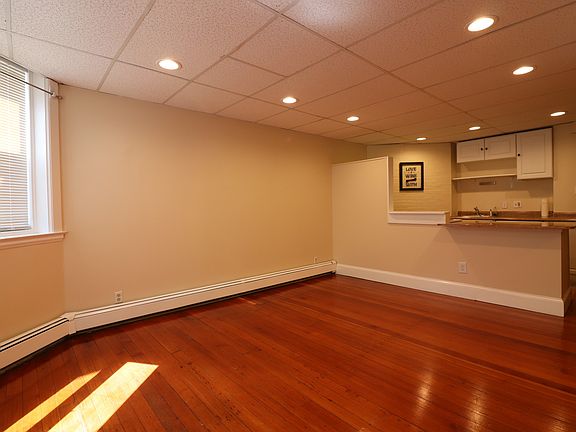 5th image of 103 Longwood Ave #B