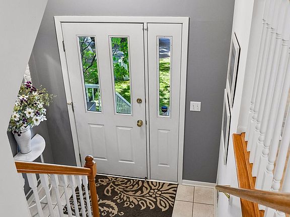 5th image of 921 Fairfield Way