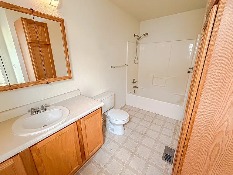 Main Bathroom