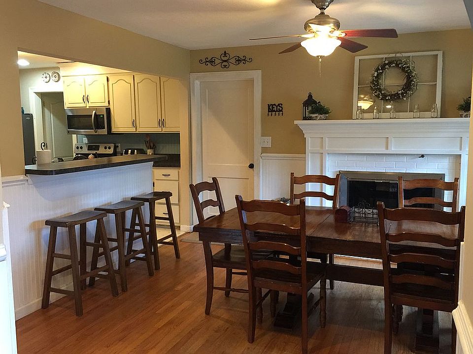 1st image of 217 Scarlett Dr