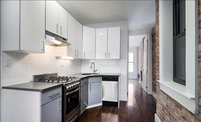 Rented by Nooklyn NYC LLC | media 19