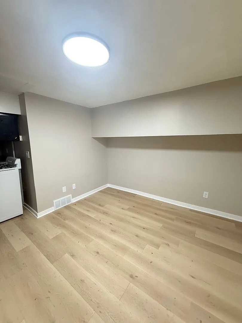 563 S 26th Ave Apartments — Photo 2