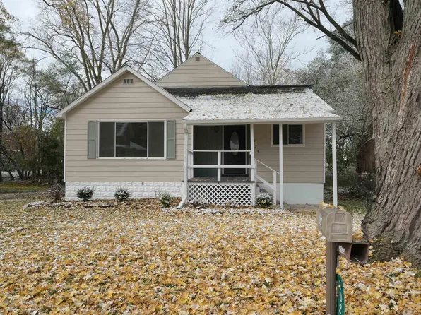 1025 N River Ave, Alma, MI 48801