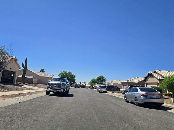 5th image of 10121 E Paseo