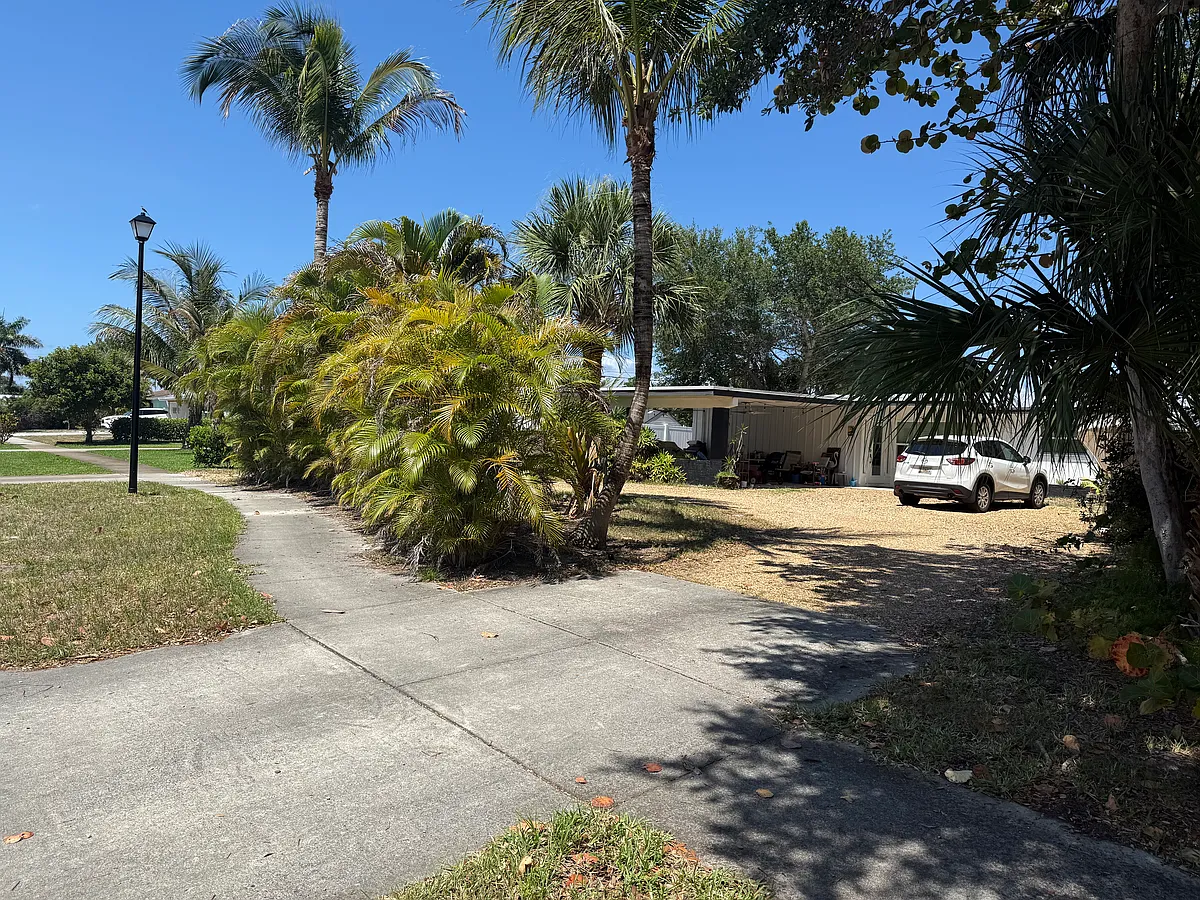 Building Photo - 1511 Seabrook Rd