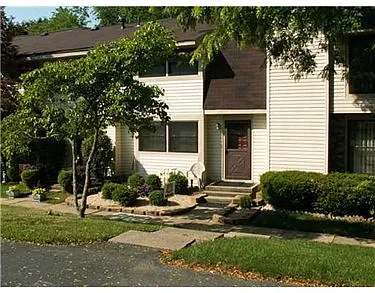 2319 Firethorn Rd photo 1