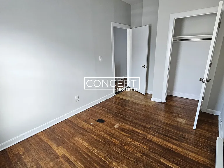 121 George St #2 — Photo 5