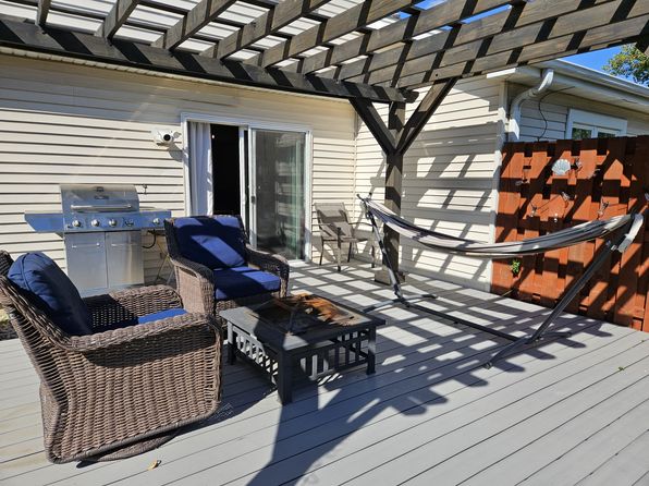 7965 W 100th Pl #7965, Palos Hills, IL 60465