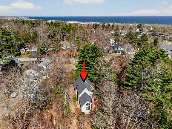 3rd image of 20 Valleybrook Road