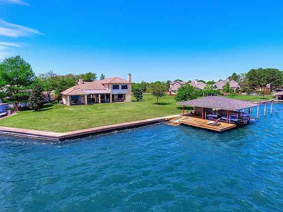4th image of 536 E Lakeshore Dr