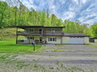 1368 Red Lick Rd, New Milton, WV 26411