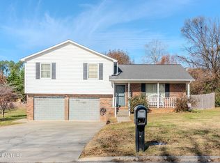 4309 Trelawny Ln, Powell, TN 37849