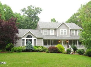79 Marlin Rd, Sandy Hook, CT 06482