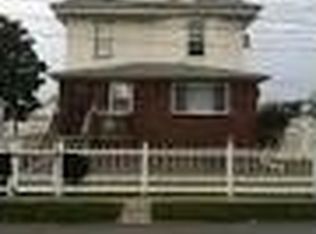 1817 149th St, Whitestone, NY 11357
