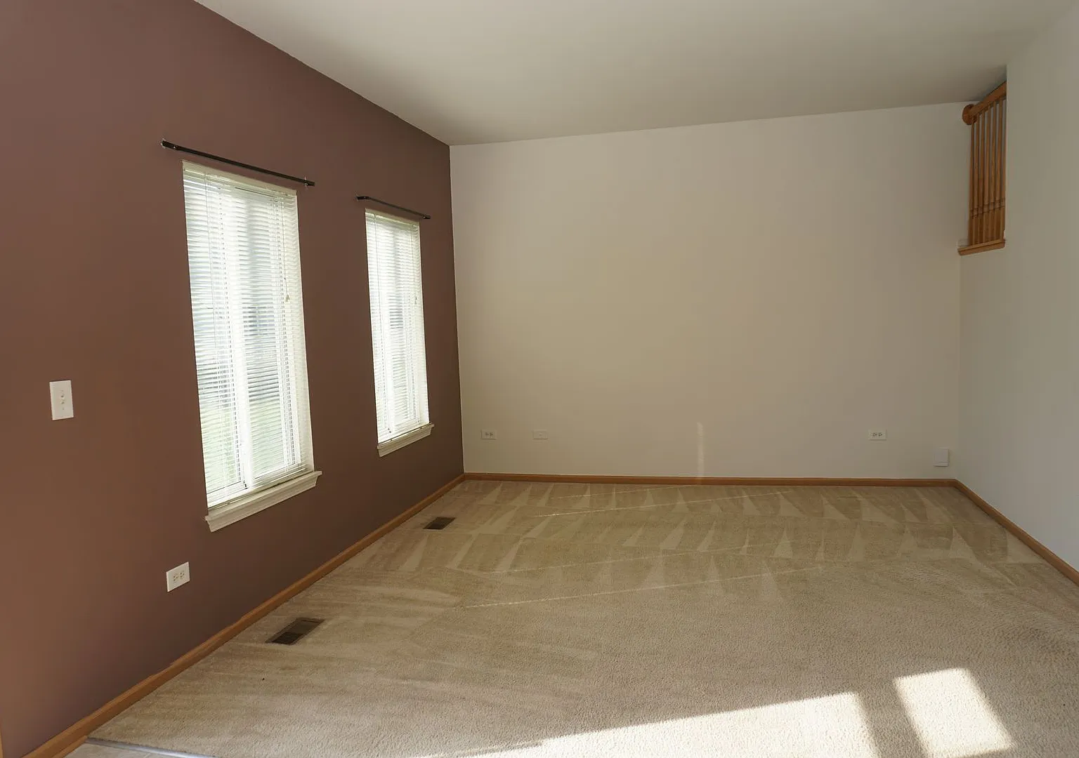 Beautiful and cozy 3 bedroom home with 2.1 bath — Photo 3