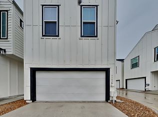 9902 Clark Rd #M, Houston, TX 77076