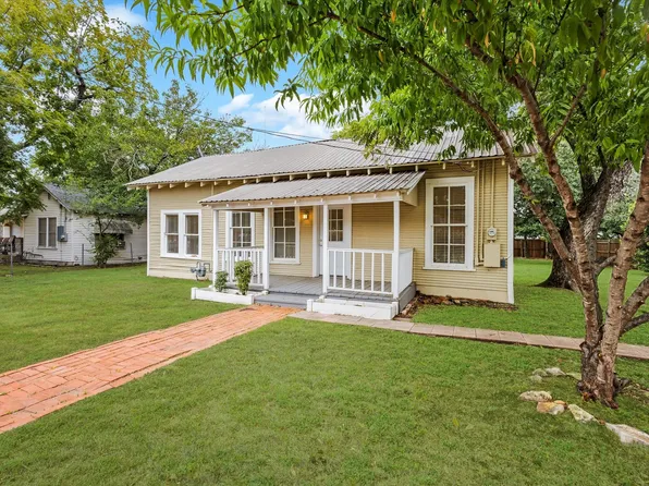 126 N Potter Ln, Cedar Hill, TX 75104