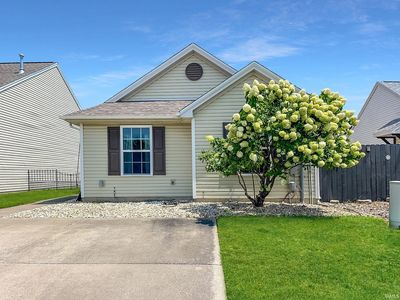 5743 River Walk Cir, Newburgh, IN, 47630