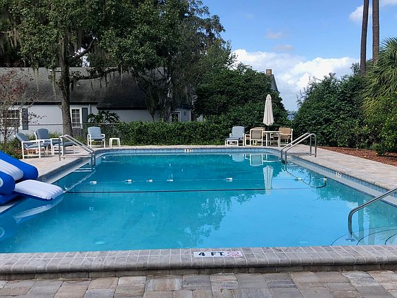 2nd image of 109 CYPRESS Landing