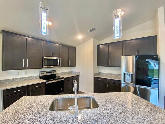 5th image of 1210 Dania Cir NE