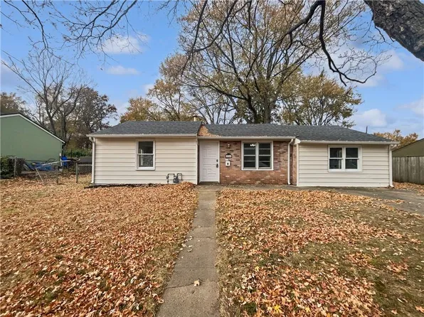 1044 S 49th Dr, Kansas City, KS 66106