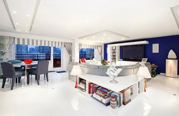 Sold by Aclawrence | media 40