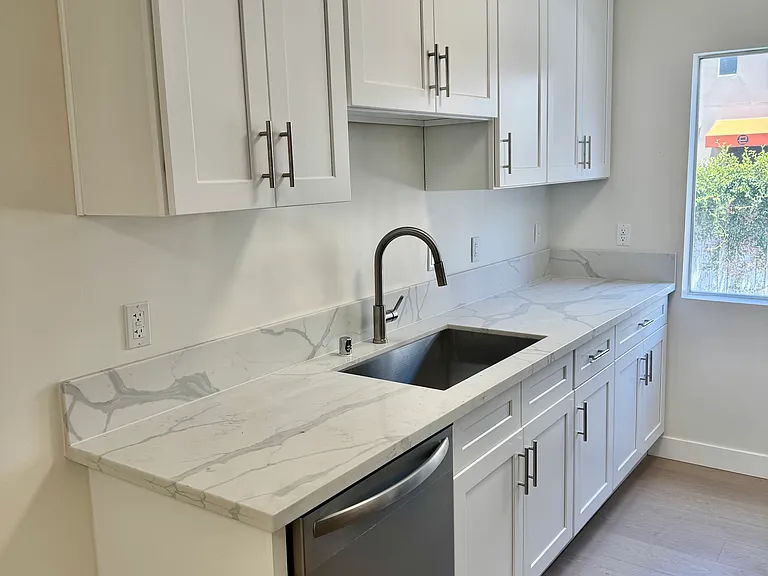 12015 Kling St #111 — Photo 1