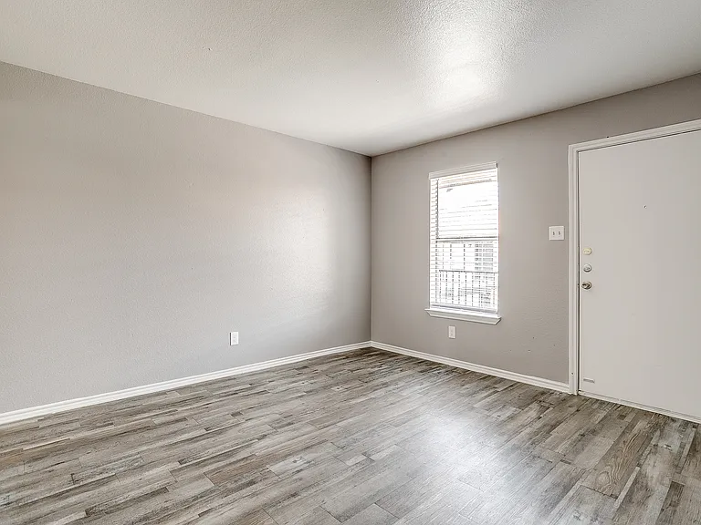 Irving Properties — Photo 17