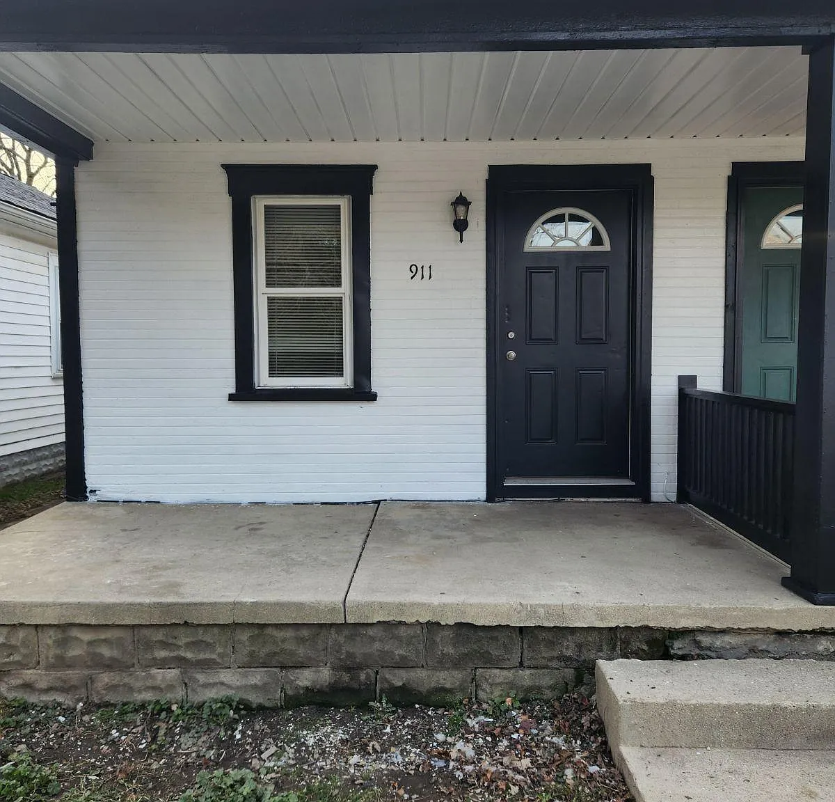 911 N Brady St — Photo 1