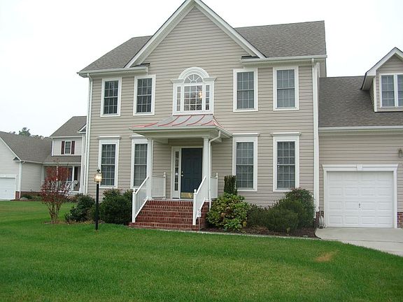 3rd image of 13165 Lake Pointe Dr
