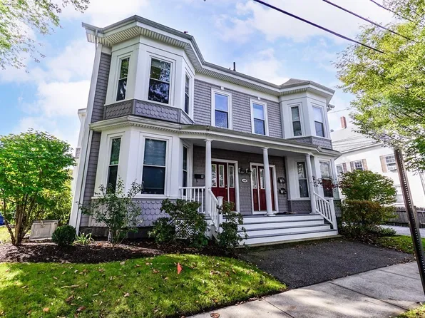 169 Chestnut St Unit 4, Waltham, MA 02453