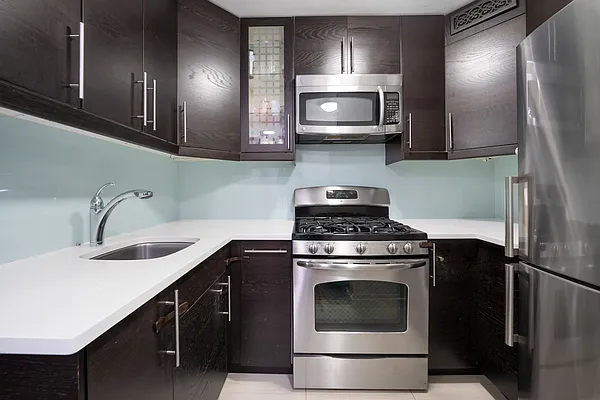 Sold by Compass | media 6