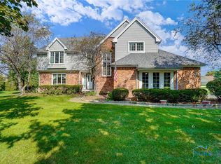 9876 Sedgefield Rd, Perrysburg, OH 43551