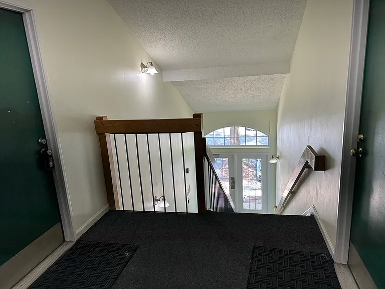 15659 Horseshoe Ln — Photo 18