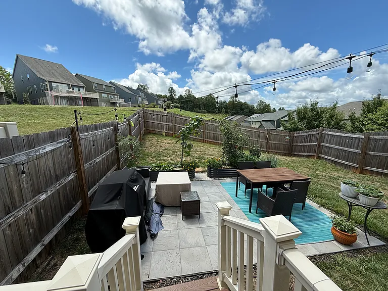 814 Oval Park Ln — Photo 25
