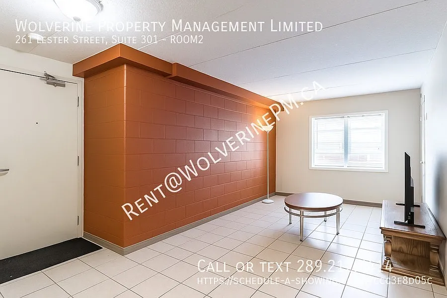 5 Student condo in the middle of Waterloo's universities — Photo 4
