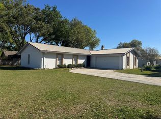 3832 Highgate Dr, Valrico, FL 33594