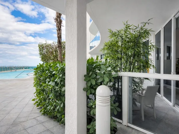 15811 Collins Ave APT 403, Sunny Isles Beach, FL 33160