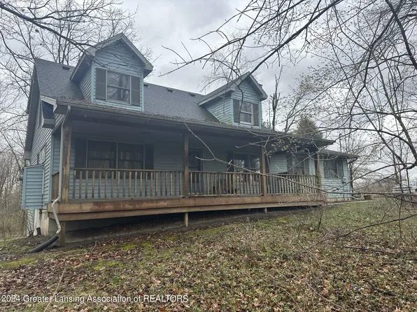 1322 N Michigan Rd, Eaton Rapids, MI 48827