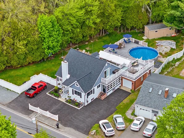 42 Walnut St, Saugus, MA 01906