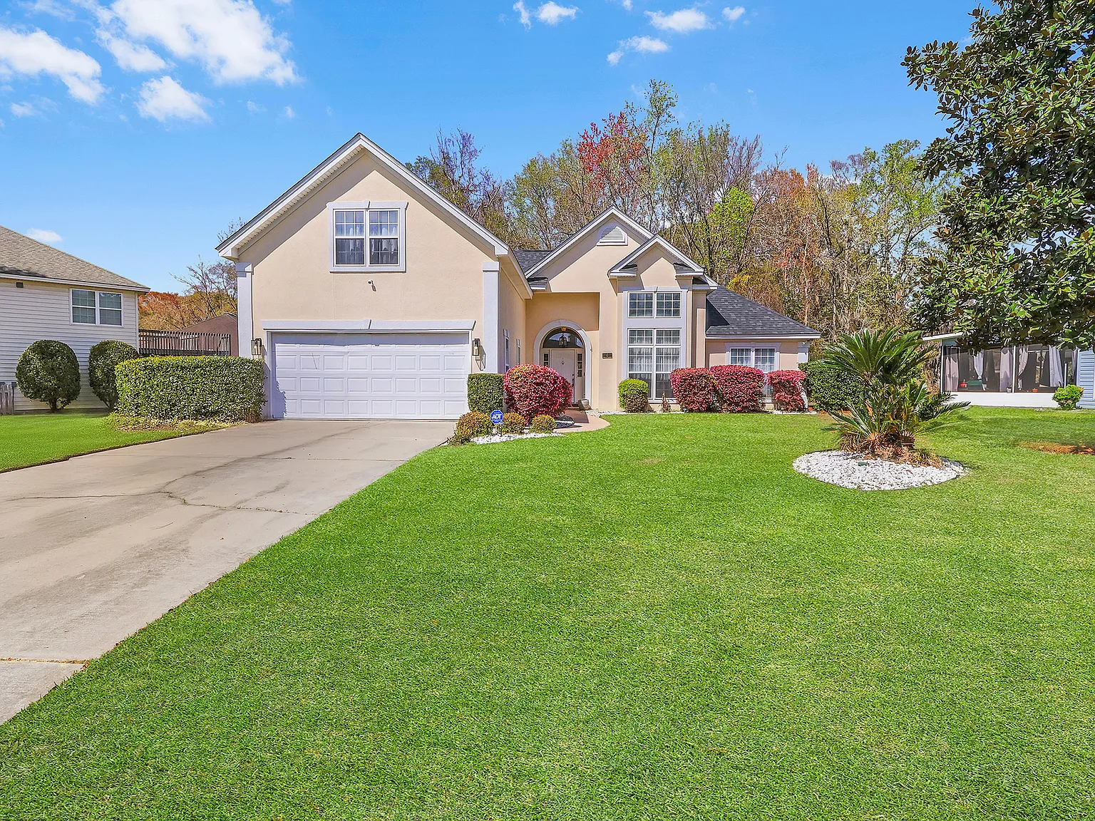 4 bed, 2047 sqft, $2,650 — Photo 1