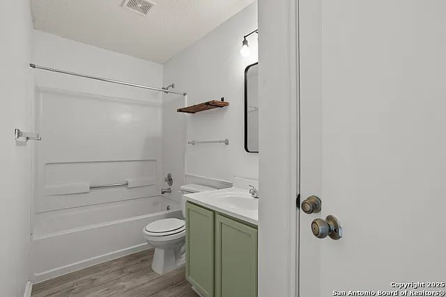 10138 Sandbrook Hl — Photo 24