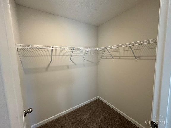 5th image of 136 Ashburn Way