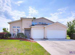 6084 Royal Palms Dr, Gonzales, LA 70737