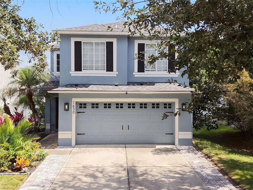 4 bed, 2.5 bath, 1606 sqft, $2,600 — Photo 1