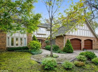 201 Dover Cir, Lincolnshire, IL 60069