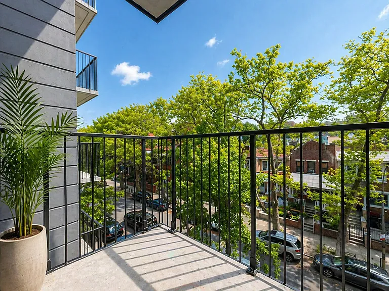 1052 President St #8 — Photo 6