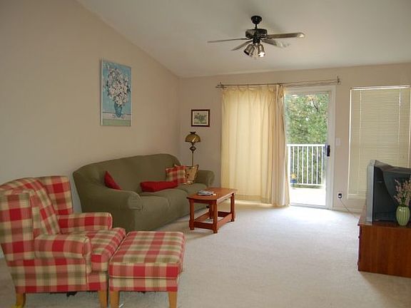 4th image of 7335 Centre Crest Ln APT G