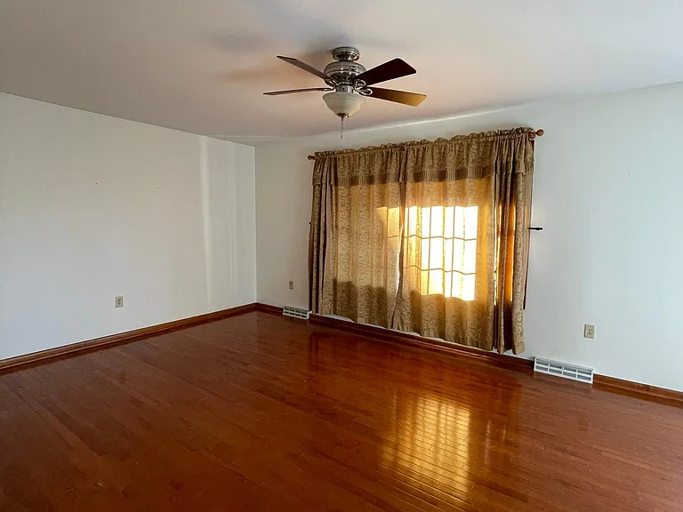 169 Stanford Rd — Photo 14