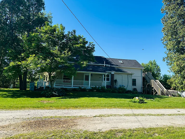 11270 N Rushton Rd #3 — Photo 1